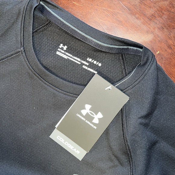 NWT UA 2.0 base layer - Picture 6 of 6